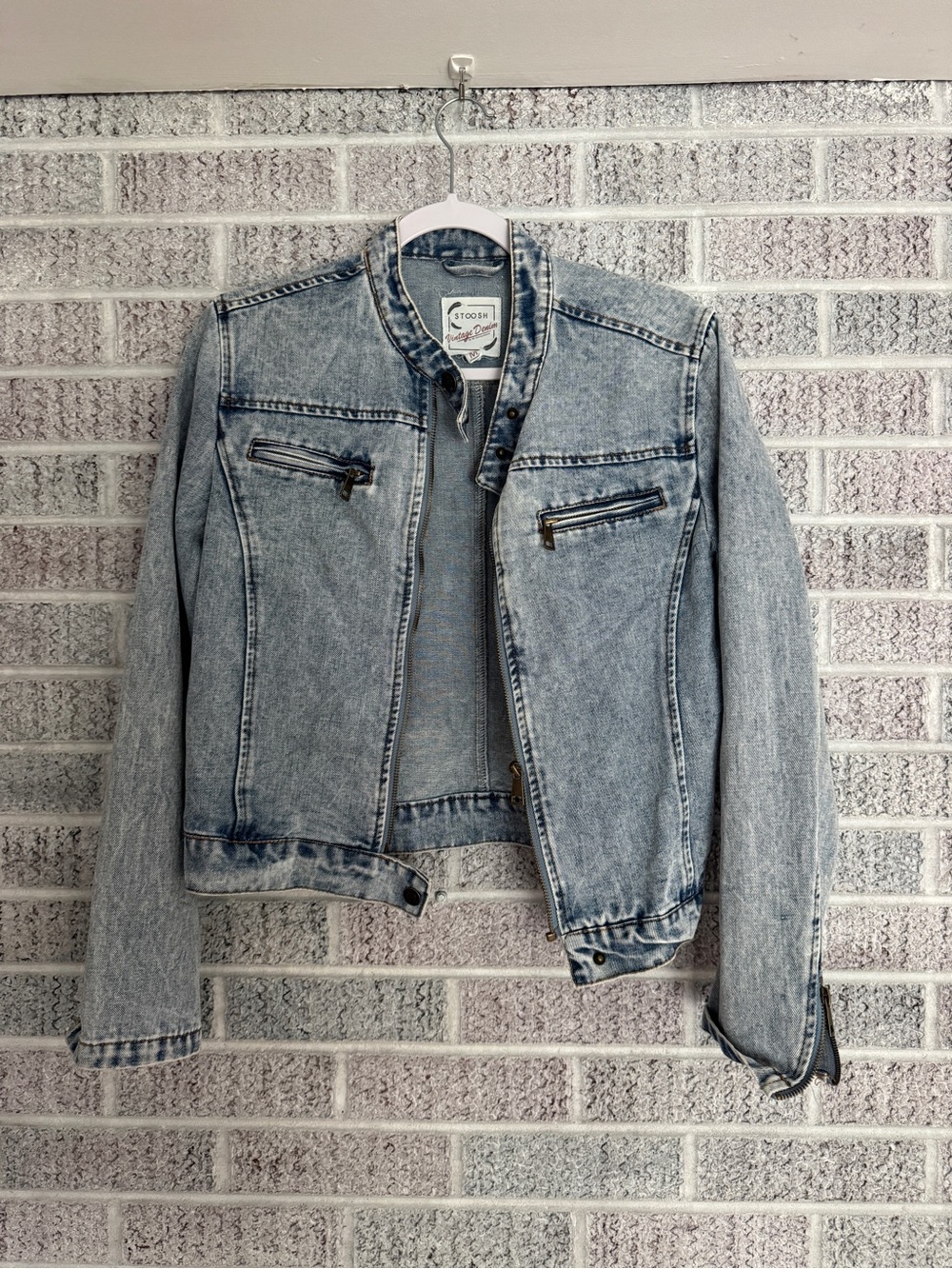 Light Wash Denim Jean Jacket - Women's Pale Blue Jean Coat